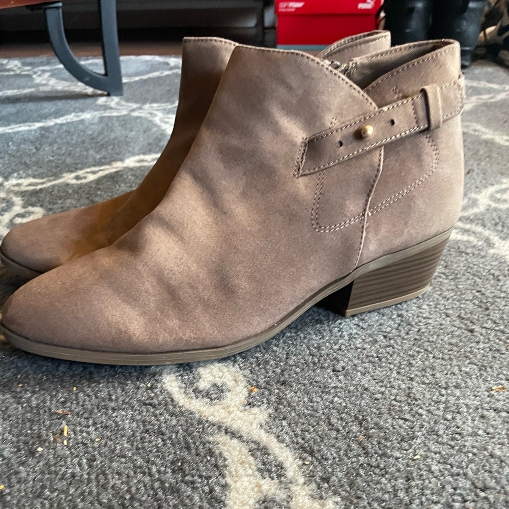 Old Navy ankle boots